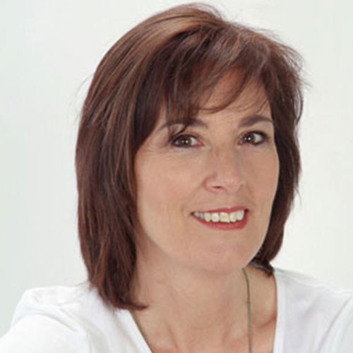 Dazzling Spark Kicks Off New Literary Series at Serenity Café with Novelist Gaellen Quinn